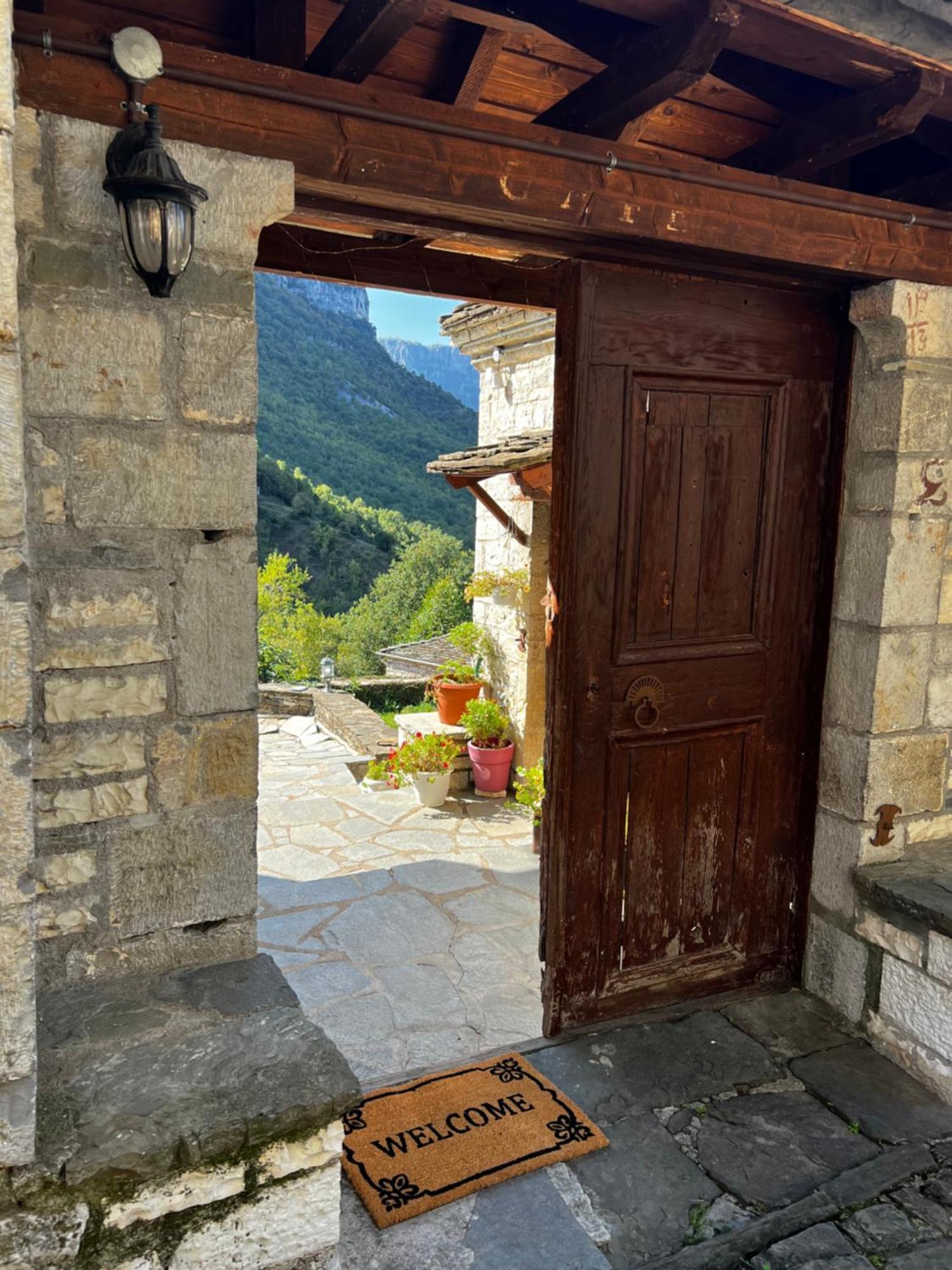 Ikojenia Traditional Lodge بايبيغكو المظهر الخارجي الصورة
