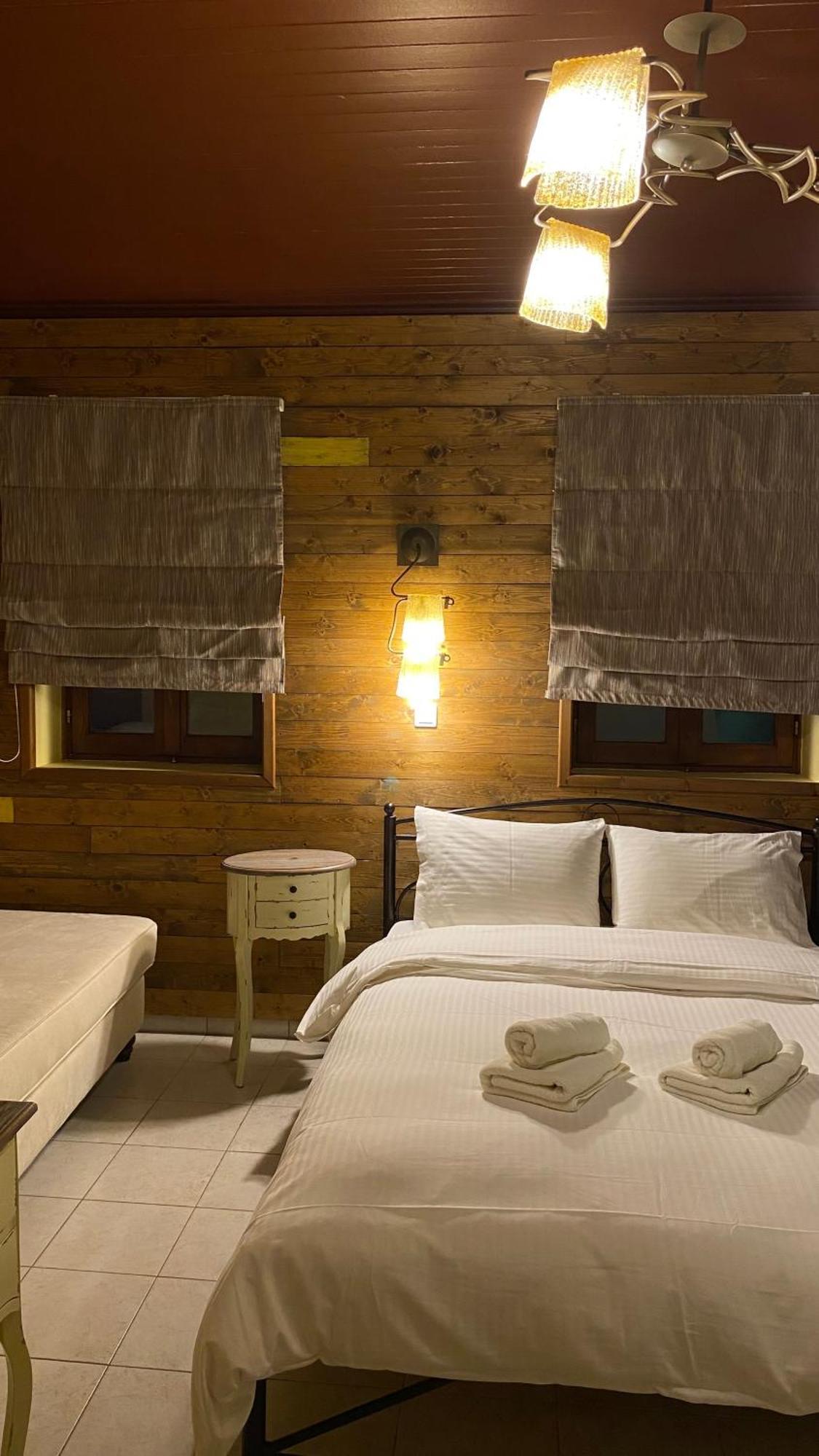 Ikojenia Traditional Lodge بايبيغكو المظهر الخارجي الصورة