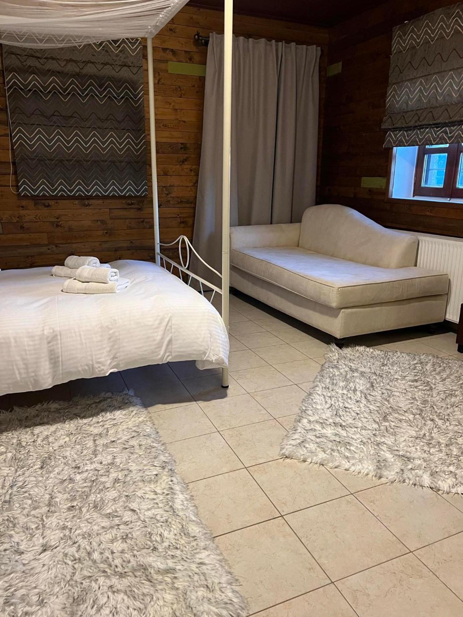 Ikojenia Traditional Lodge بايبيغكو المظهر الخارجي الصورة