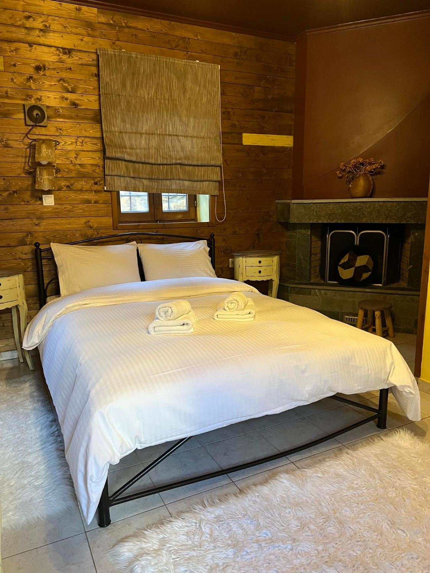 Ikojenia Traditional Lodge بايبيغكو المظهر الخارجي الصورة