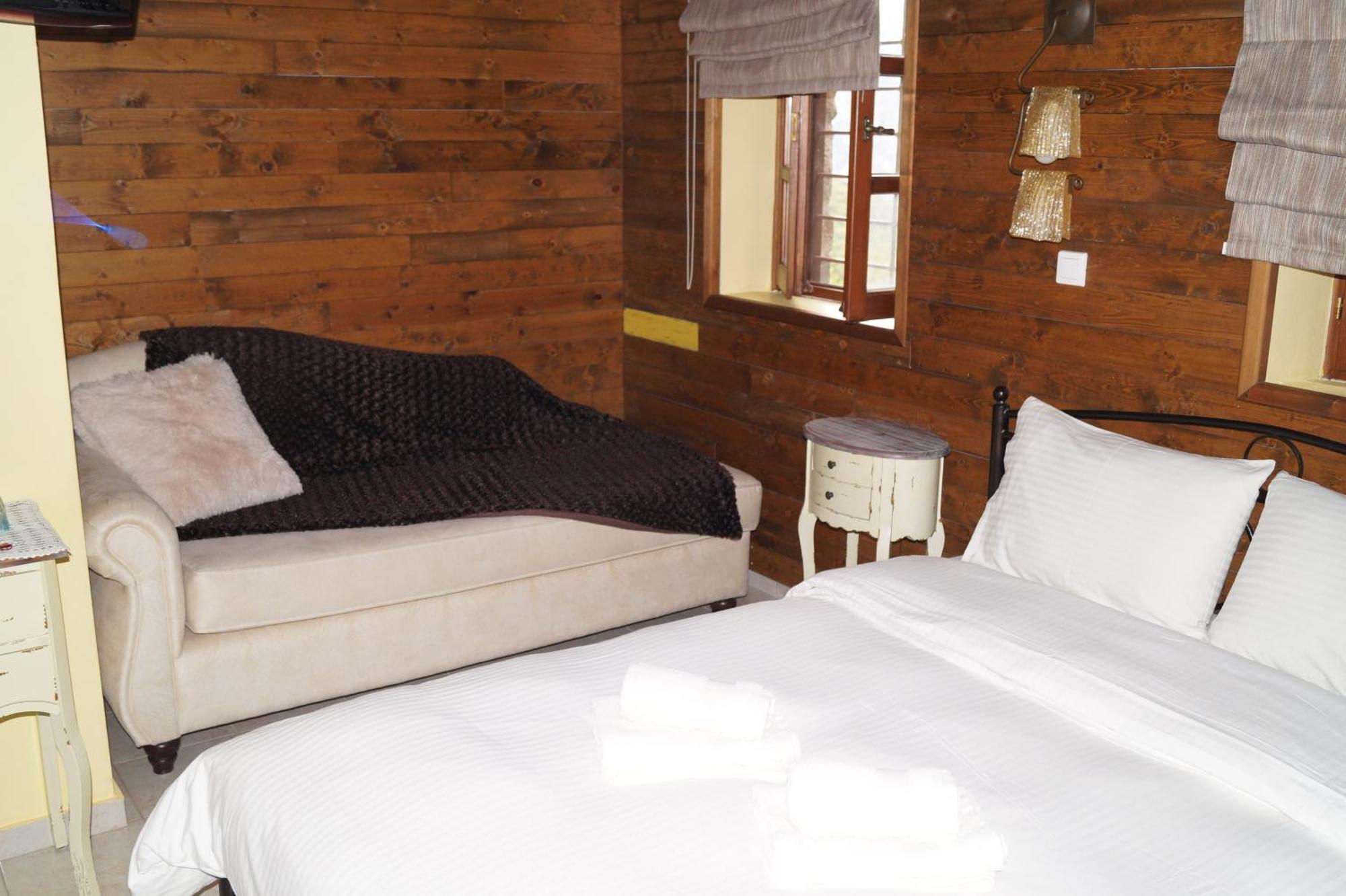 Ikojenia Traditional Lodge بايبيغكو المظهر الخارجي الصورة