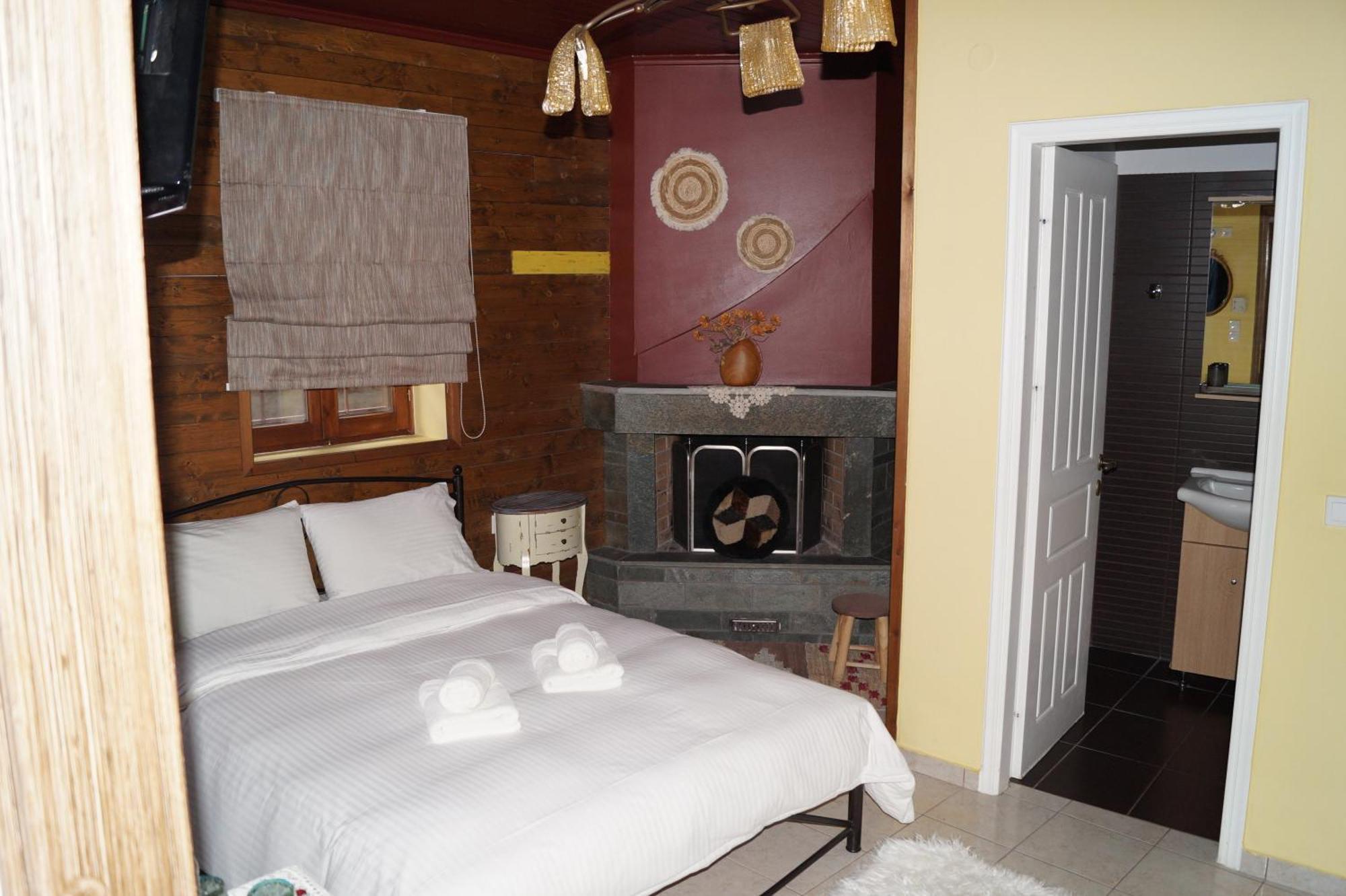 Ikojenia Traditional Lodge بايبيغكو المظهر الخارجي الصورة