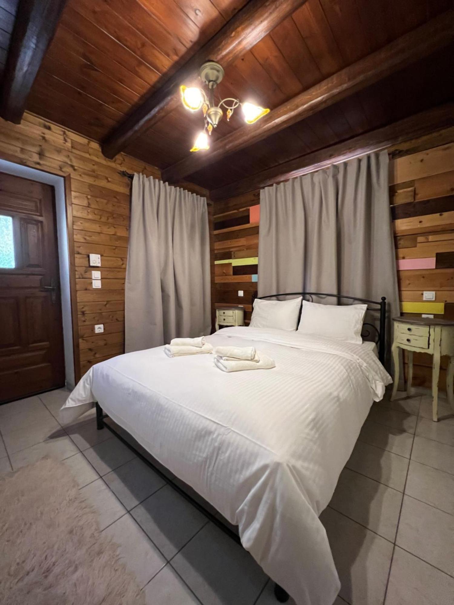 Ikojenia Traditional Lodge بايبيغكو المظهر الخارجي الصورة